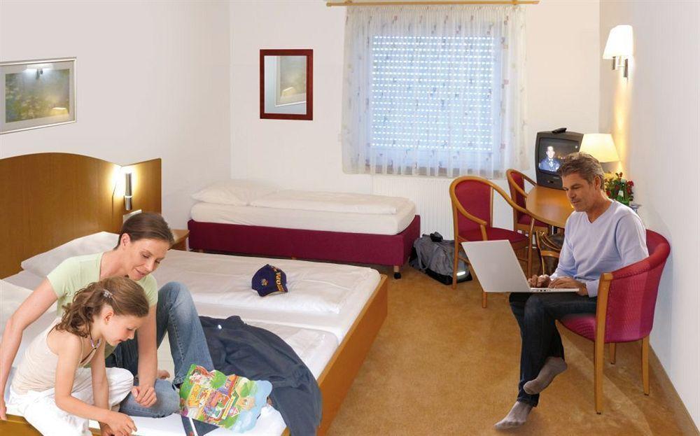 Hotel Sunparc - Shuttle Zum Europa-Park Rust 4Km & Rulantica 2Km Ringsheim Dış mekan fotoğraf